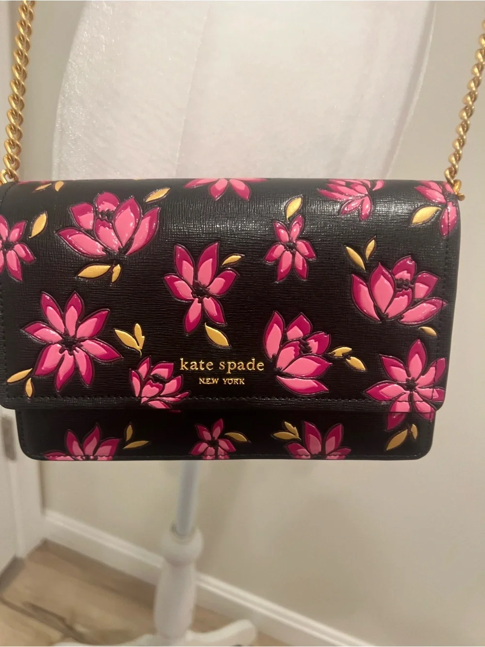 NWT Kate Spade New York Morgan Winter Blooms Embossed Saffiano Bag